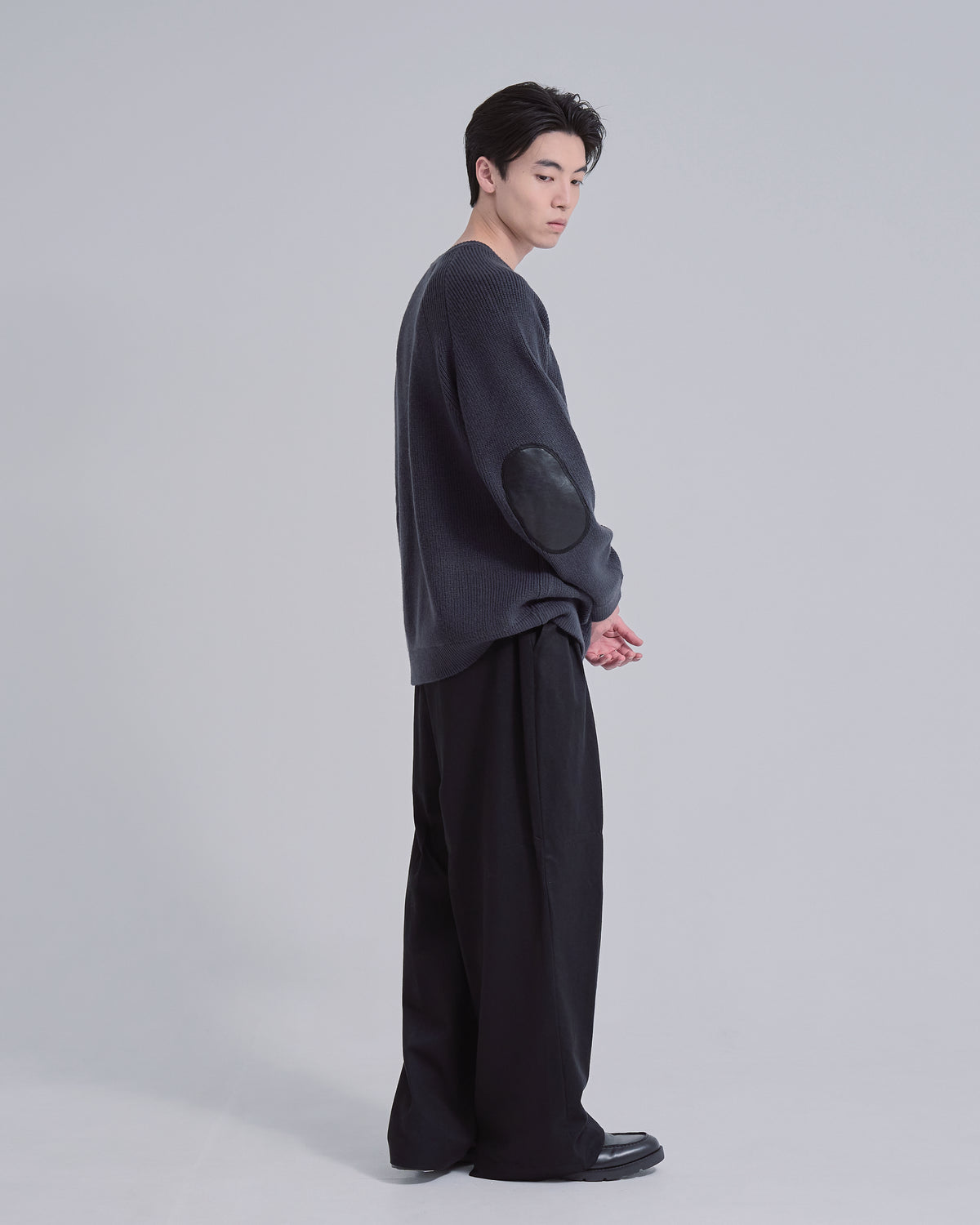Elbow Patch Rib Crewneck Knit -gray-