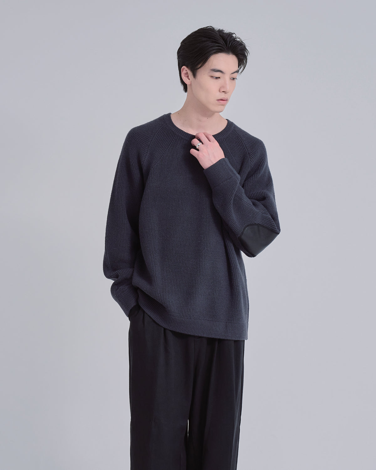 Elbow Patch Rib Crewneck Knit -gray-