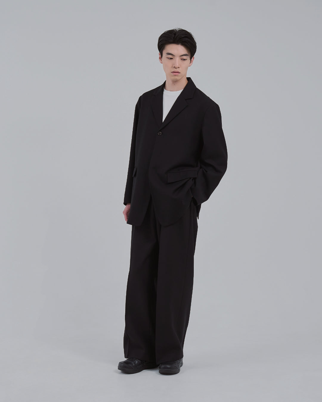Barrel Leg Wide Slacks -black-