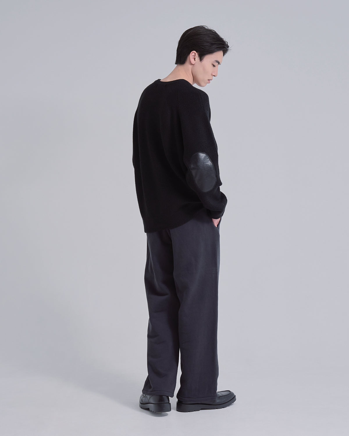 Elbow Patch Rib Crewneck Knit -black-