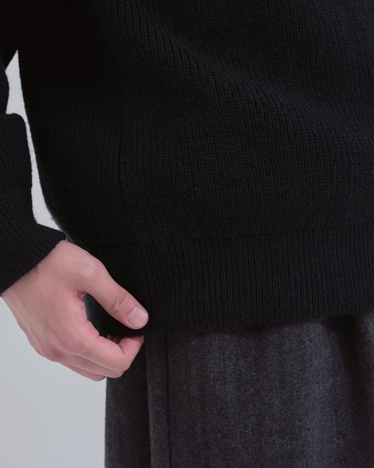 Wide Rib Skipper Knit -black-