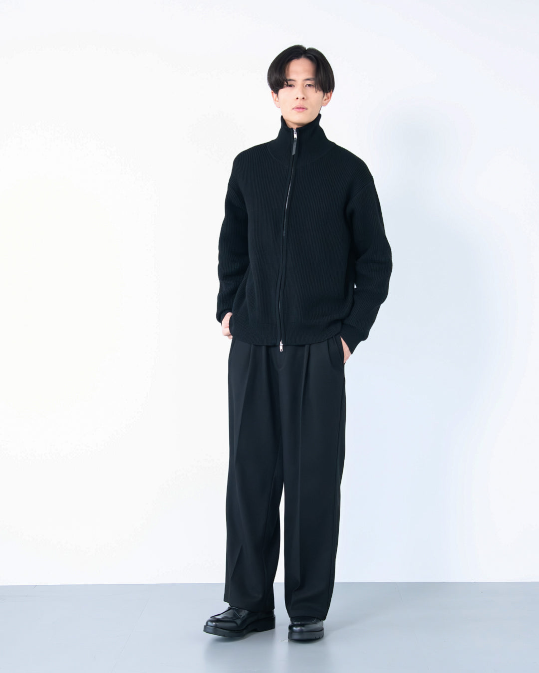 Wool Mixed Drivers Knit -black-