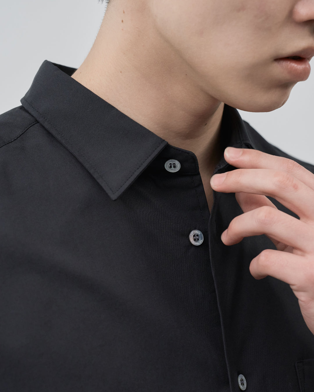 Relaxed Fit S/S Regular Collar Shirt -black-
