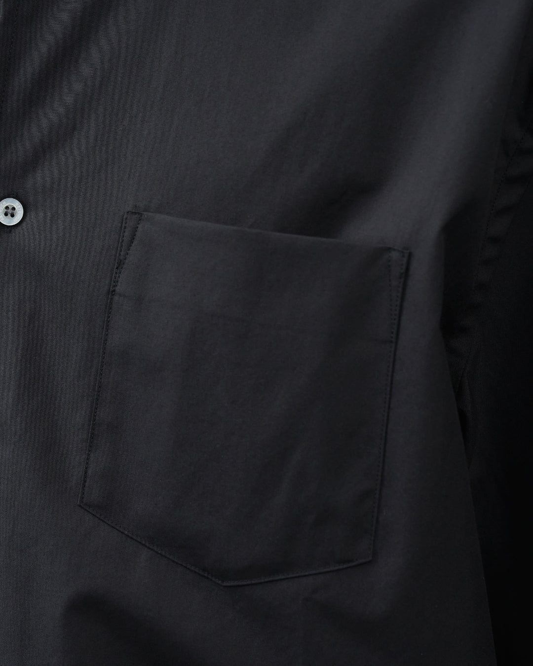 Relaxed Fit S/S Regular Collar Shirt -black-
