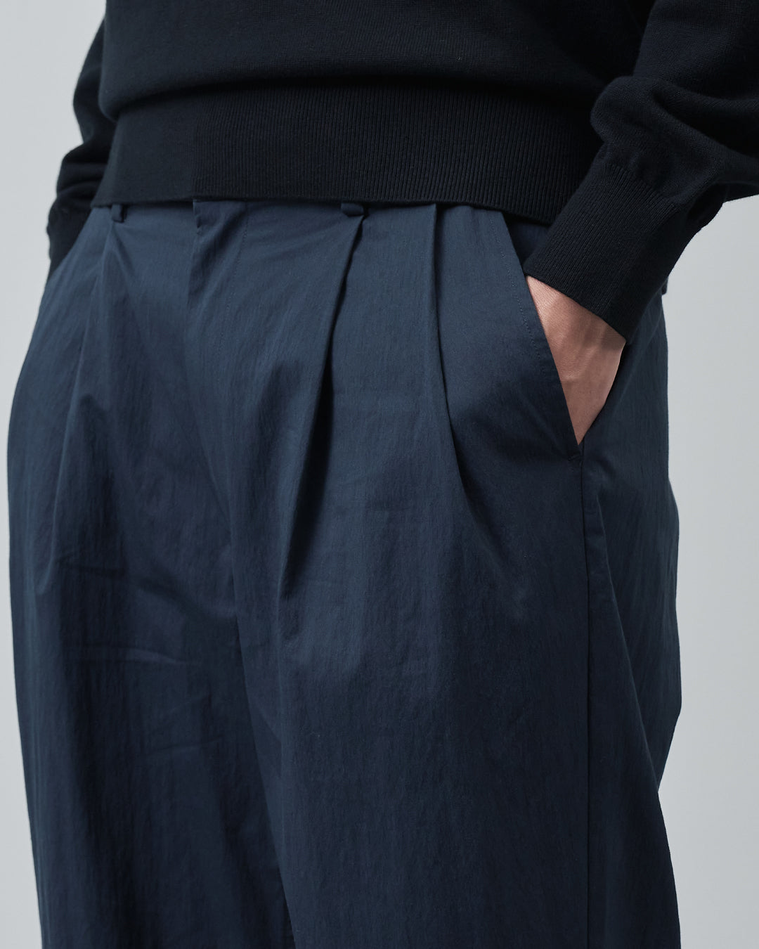 Cotton×Nylon Wide Straight Easy Slacks -navy-