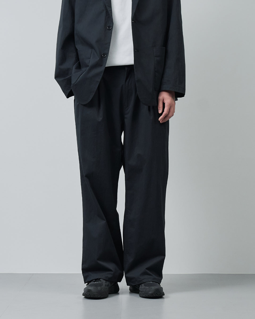 Cotton×Nylon Wide Straight Easy Slacks -black-