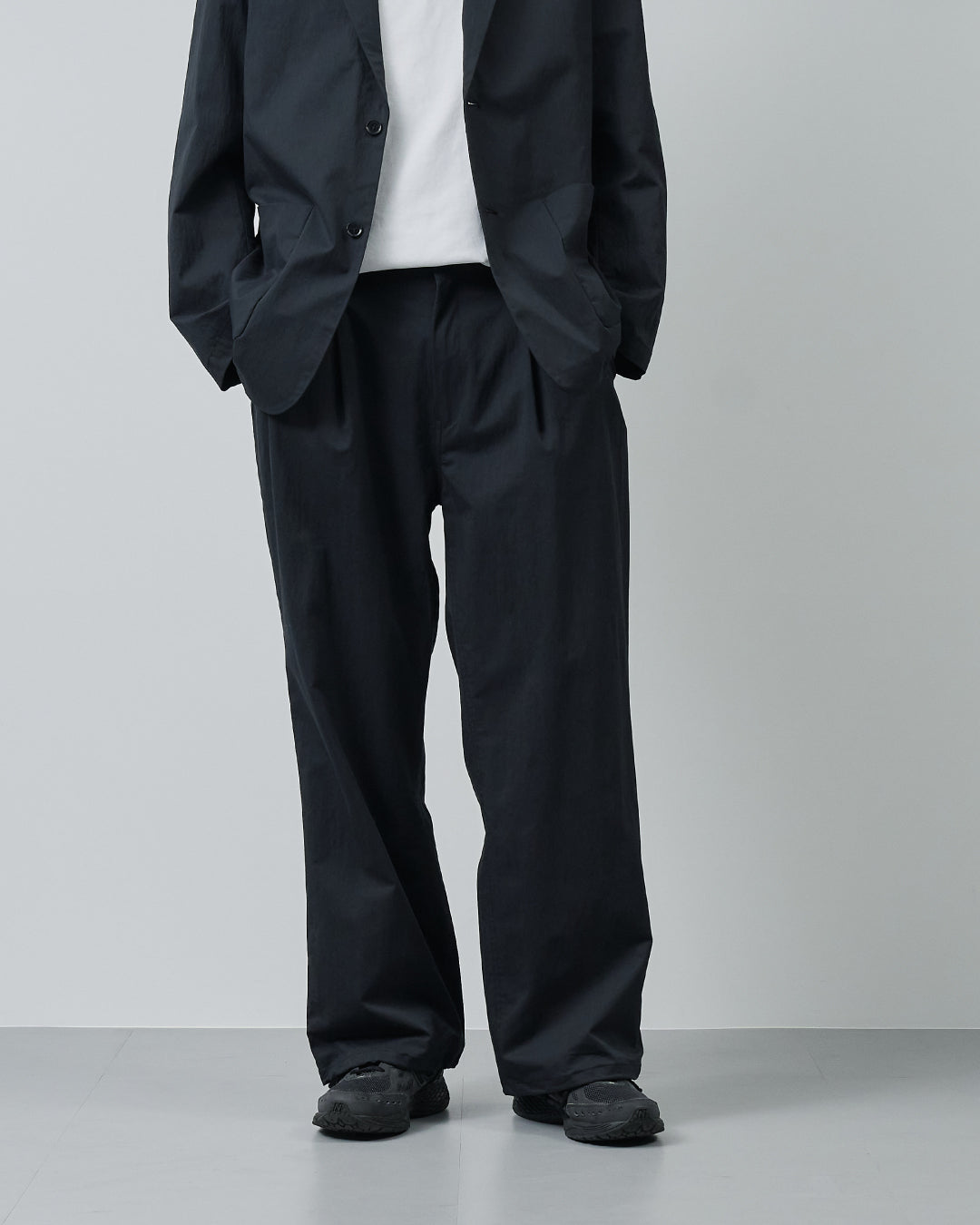 Cotton×Nylon Wide Straight Easy Slacks -black-