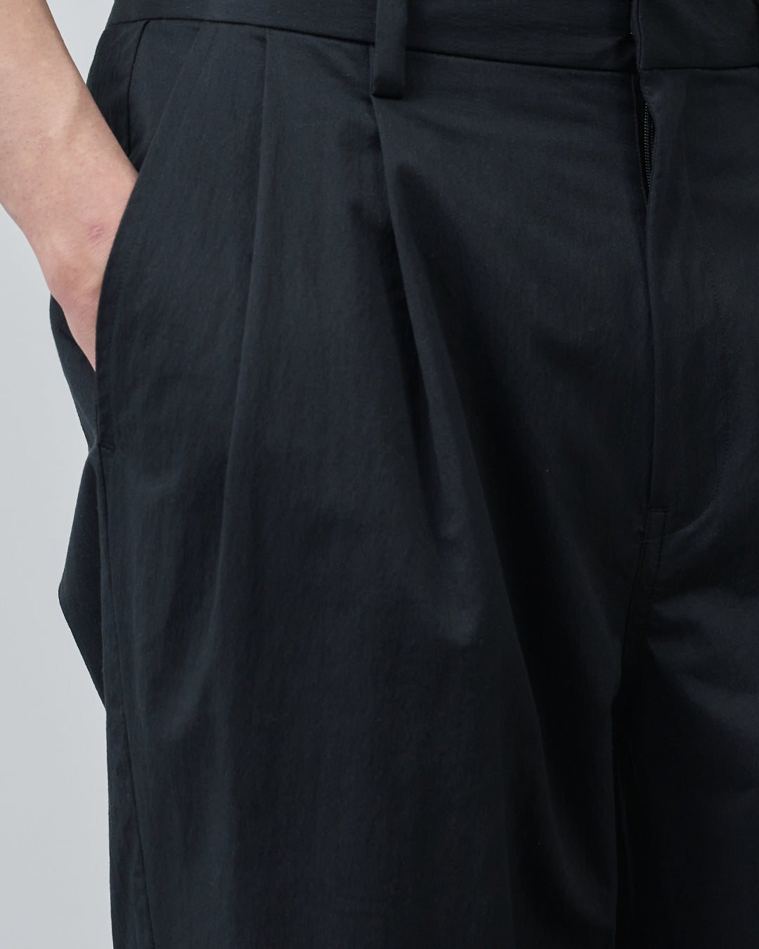 Cotton×Nylon Wide Straight Easy Slacks -black-