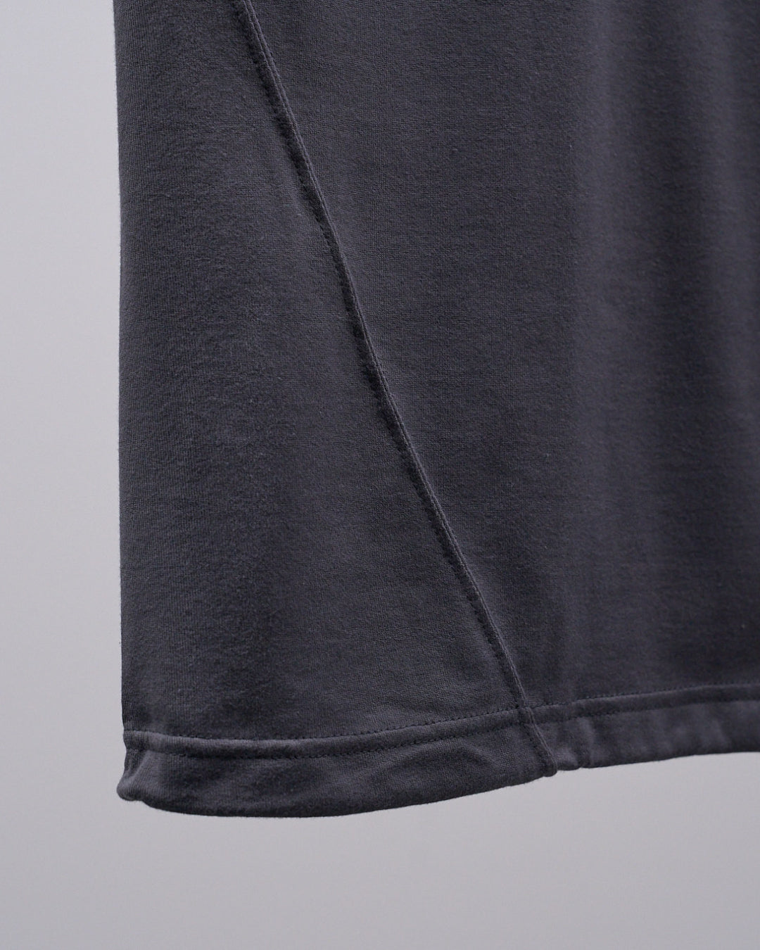 Round Pocket Tee -ash (RETOUCH Exclusive)-