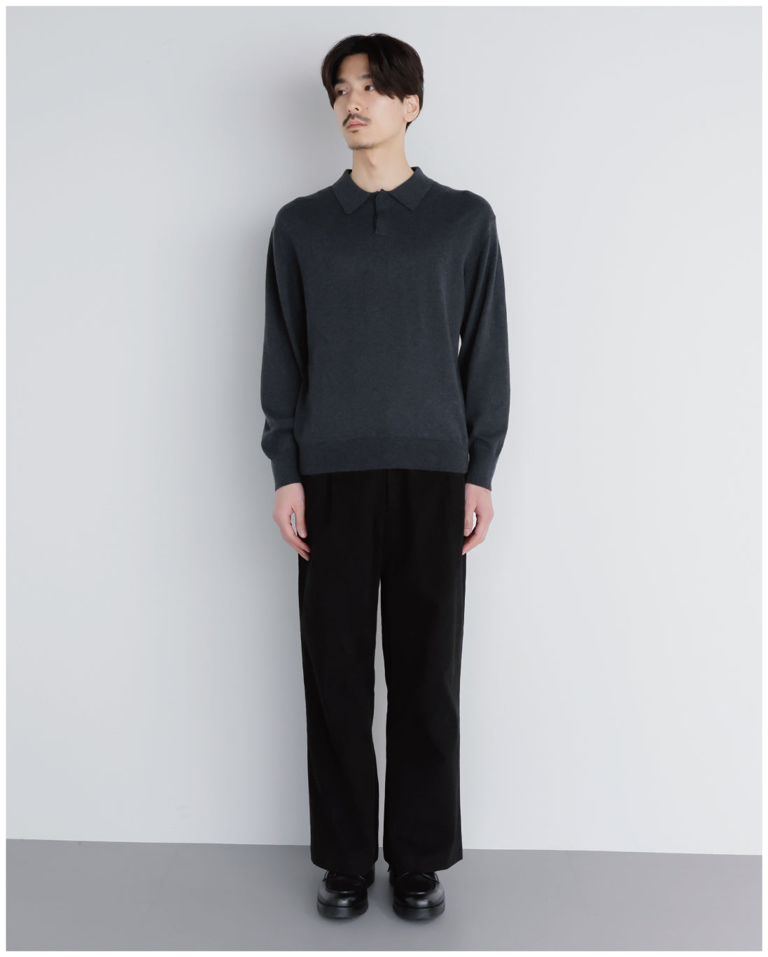 Wide Straight Chino Pants -black-