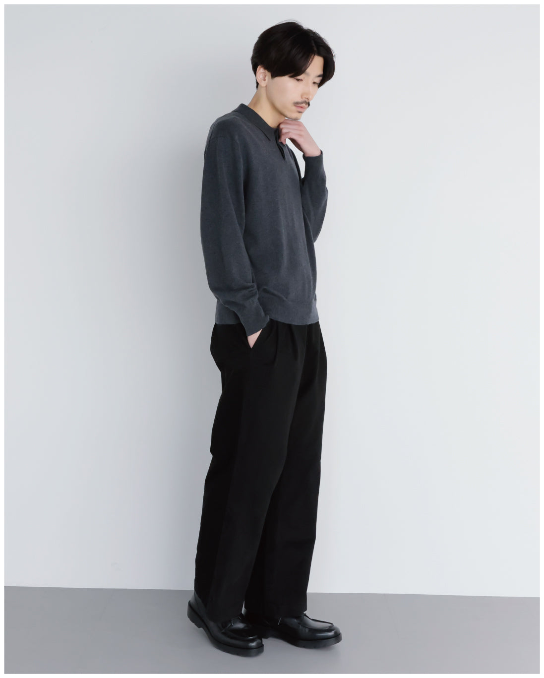 Wide Straight Chino Pants -black-