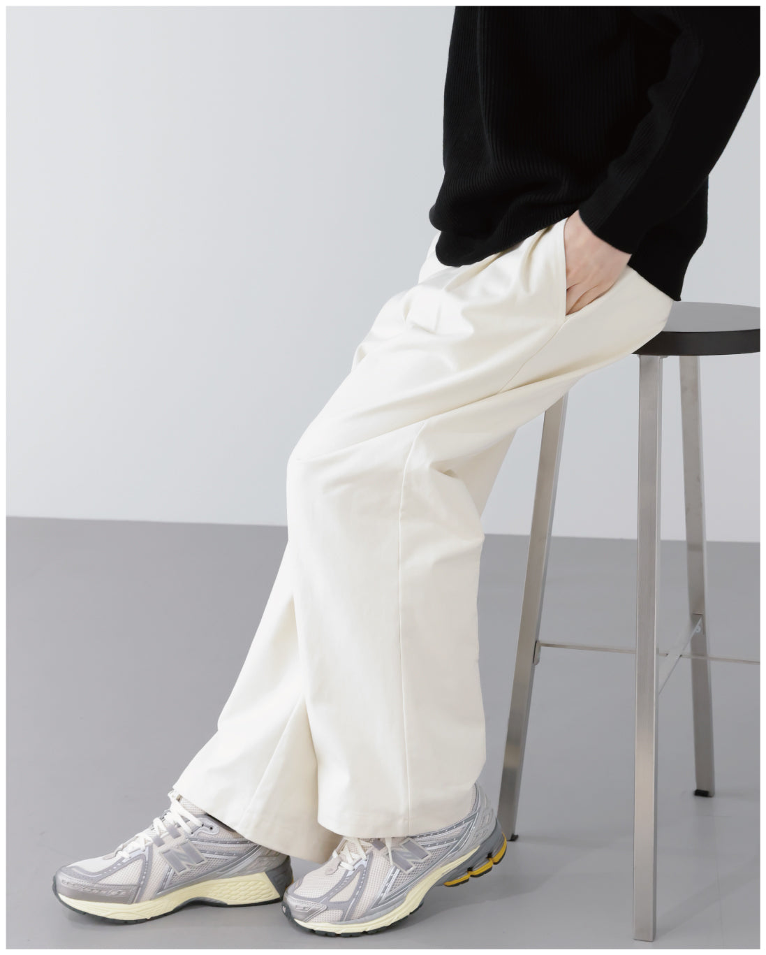 Wide Straight Chino Pants -white-