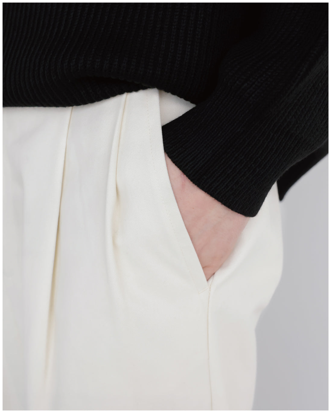 Wide Straight Chino Pants -white-