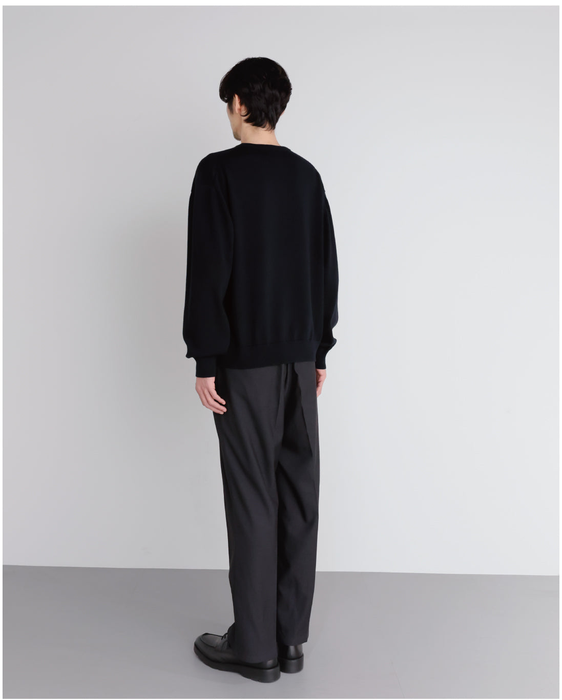 14G Cashmere Mix Crewneck Knit -black-