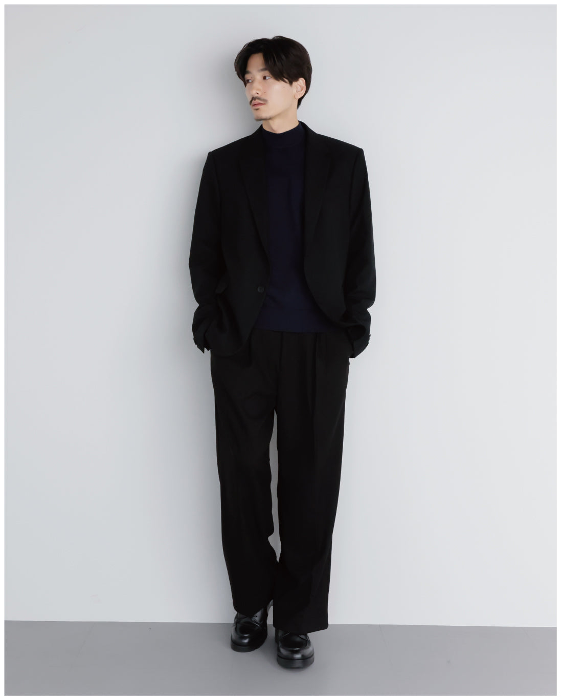 14G Cashmere Mix Mockneck Knit -navy-