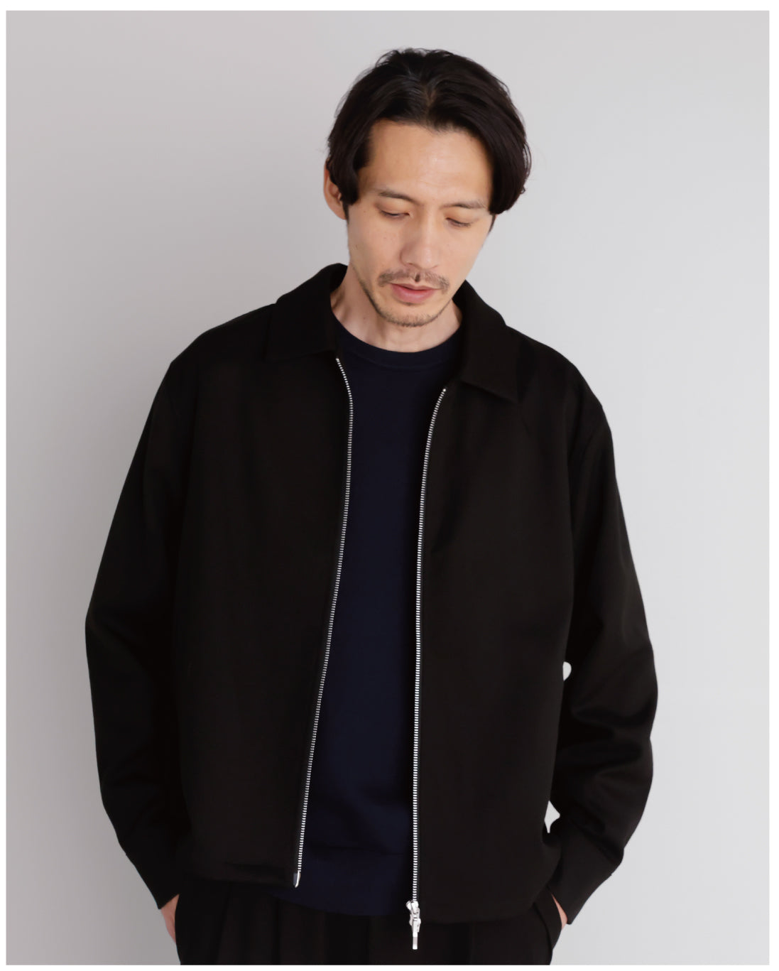 14G Cashmere Mix Crewneck Knit -navy-