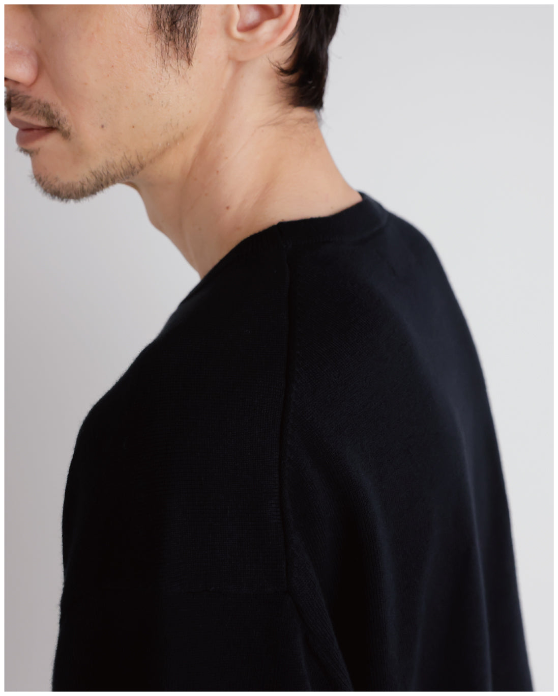 14G Cashmere Mix Crewneck Knit -black-