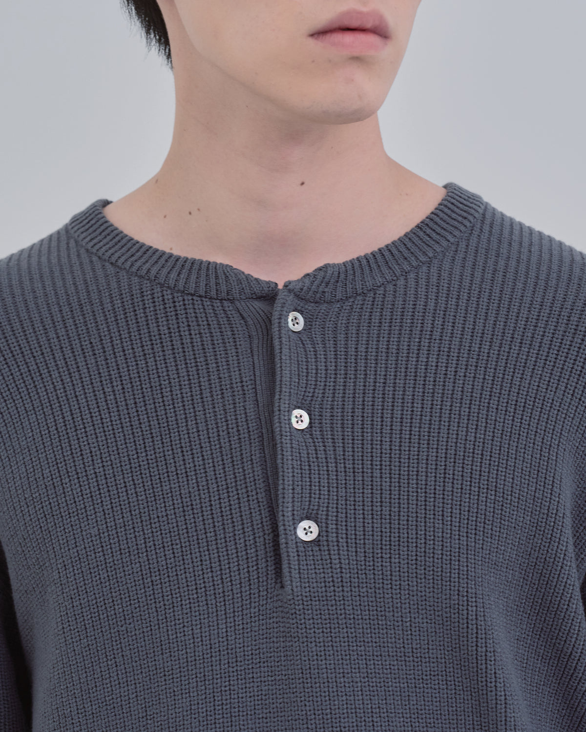 Wide Rib Henley Neck Knit -blue gray-