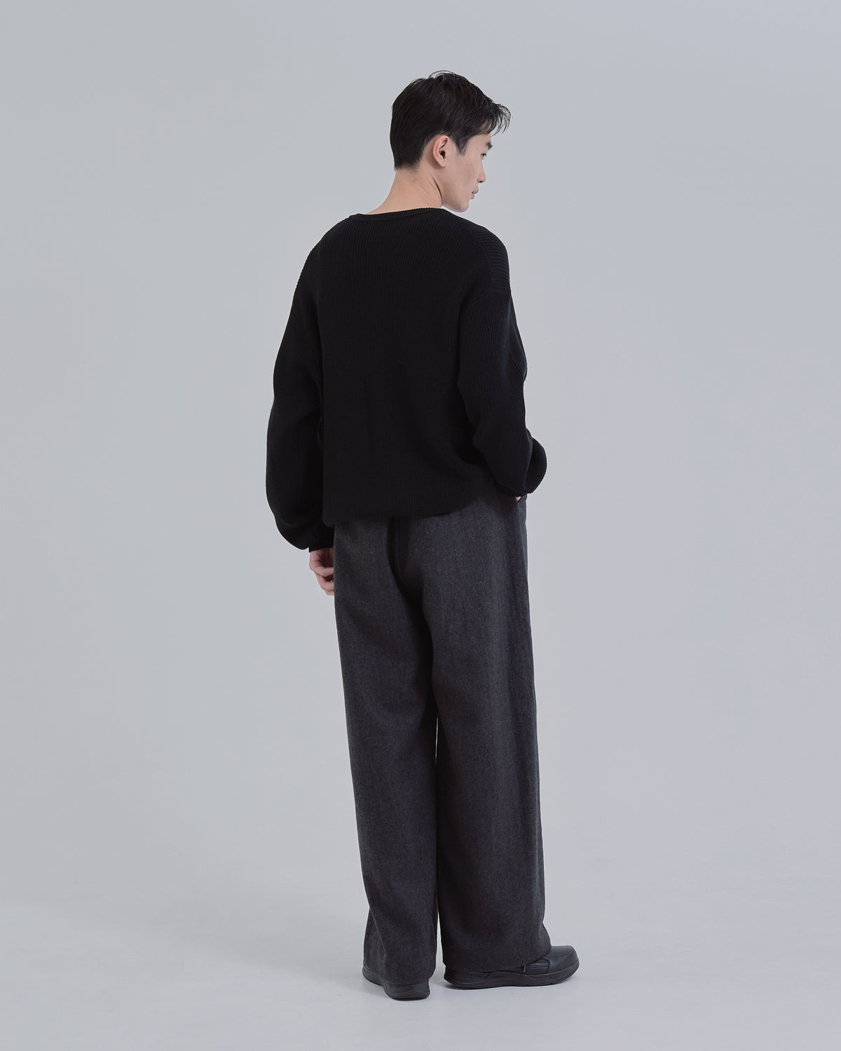 Wide Rib Henley Neck Knit -black-