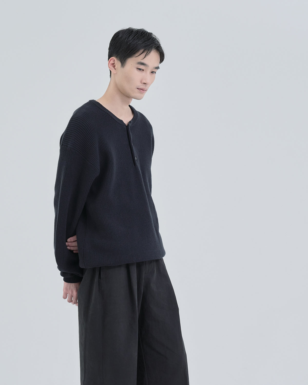 Wide Rib Henley Neck Knit -navy-