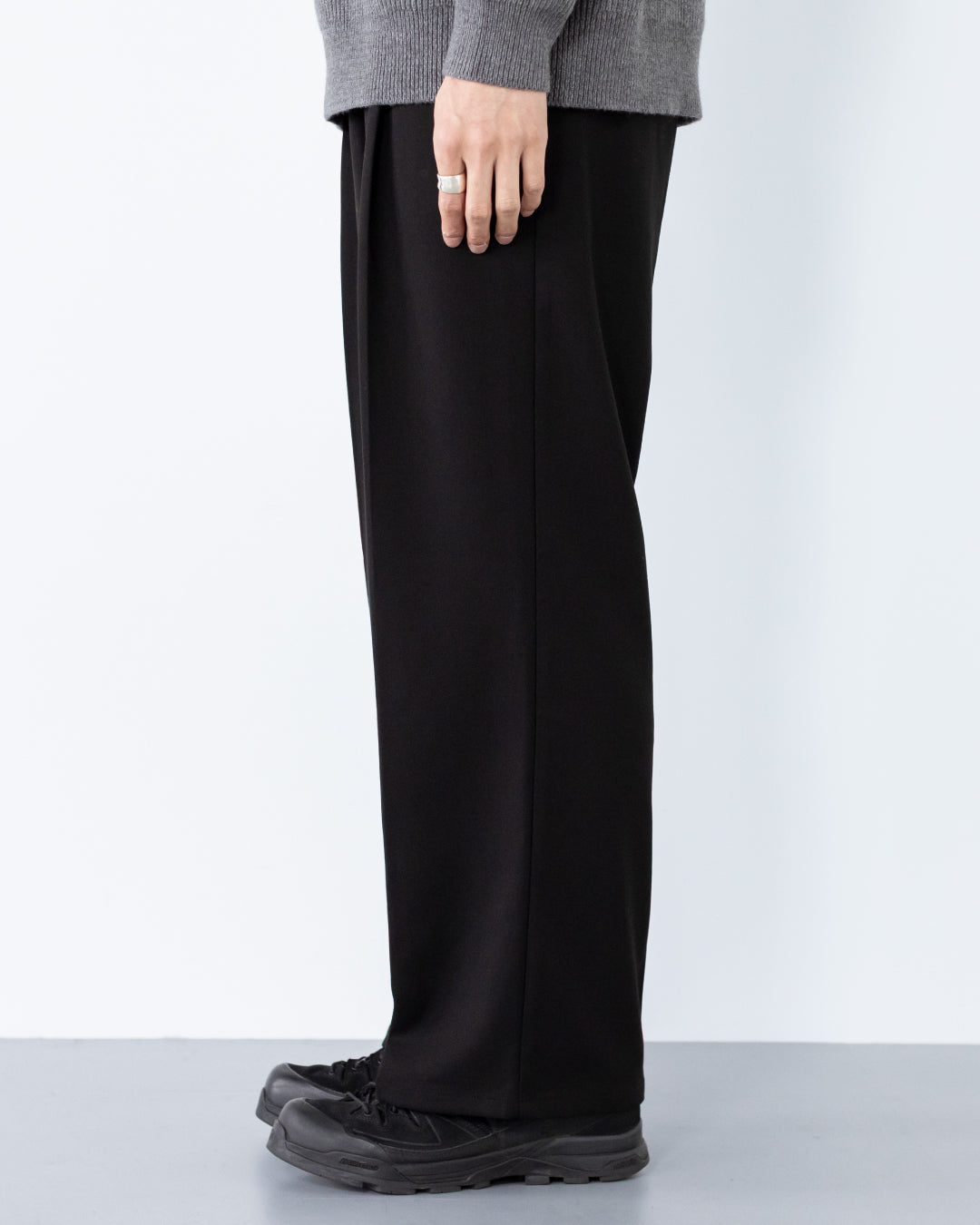 2Tuck Wide Wool Touch Slacks -black-