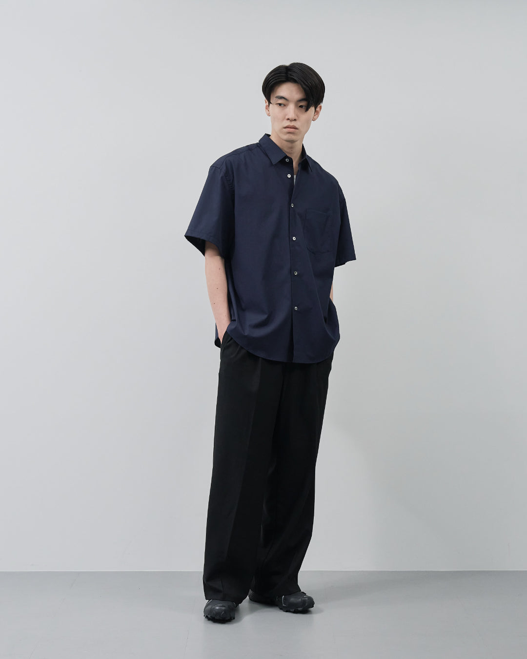Relaxed Fit S/S Regular Collar Shirt -navy-