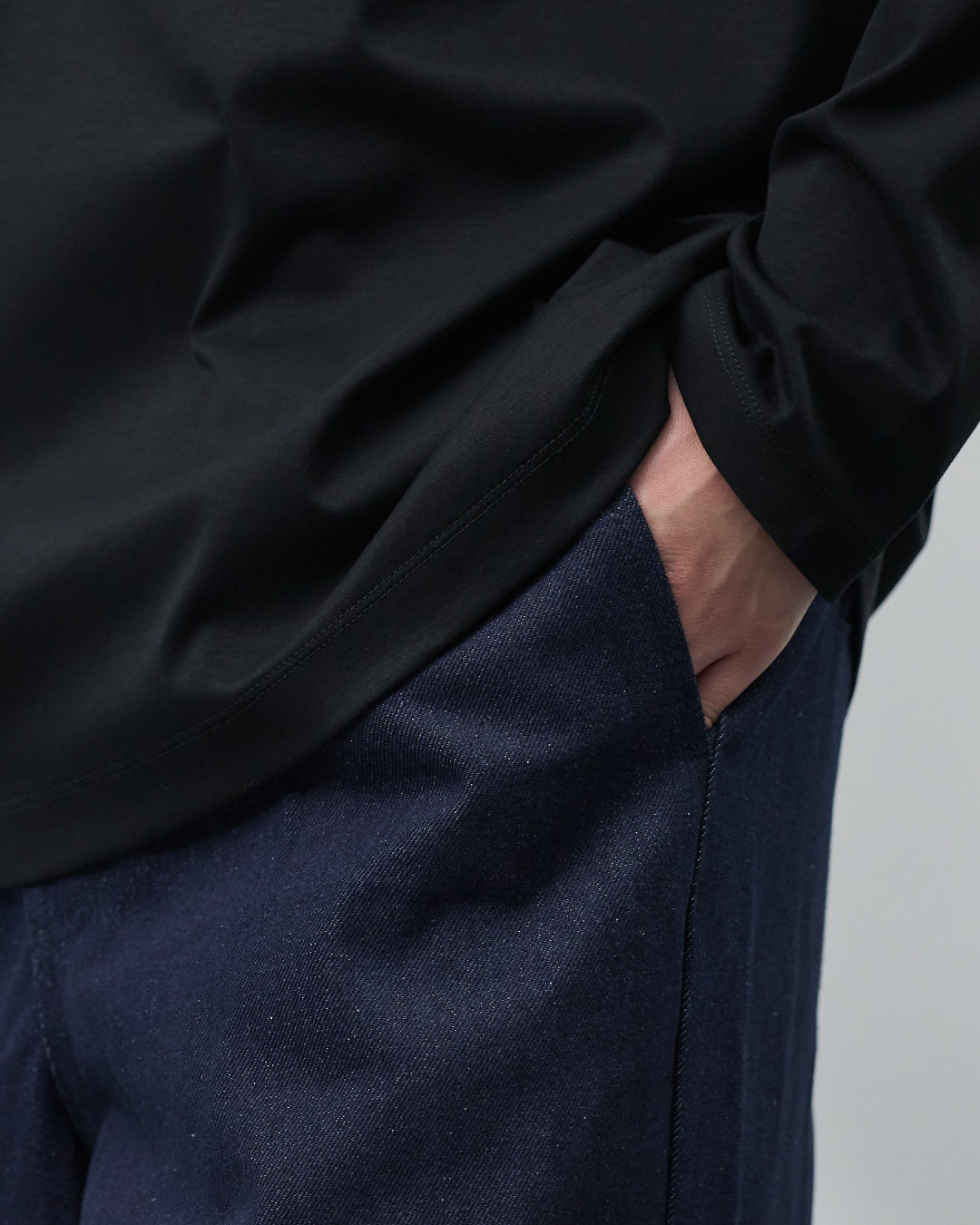 ARBINI Cotton L/S Tee -black-