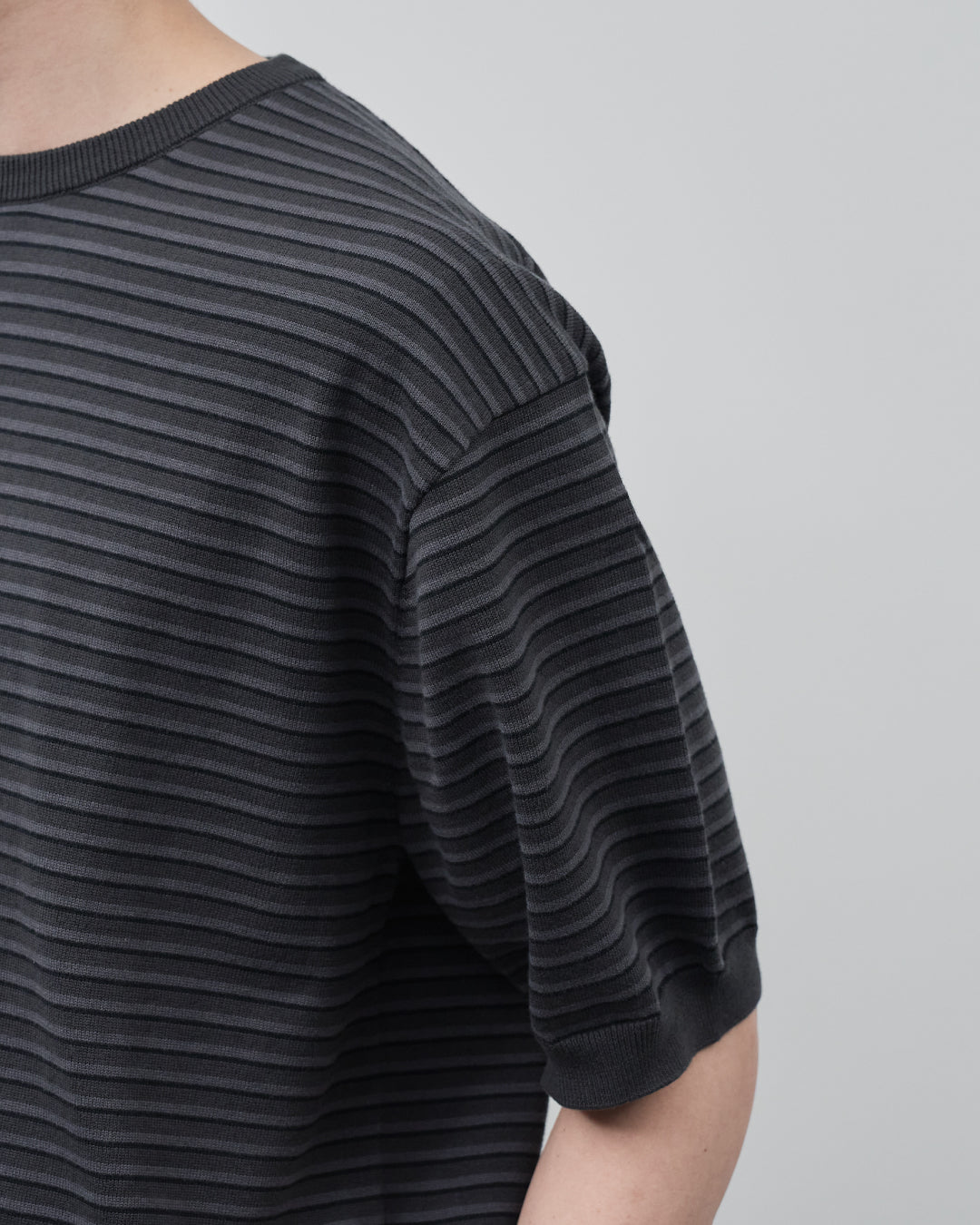 S/S Dry Knit Tee -border-