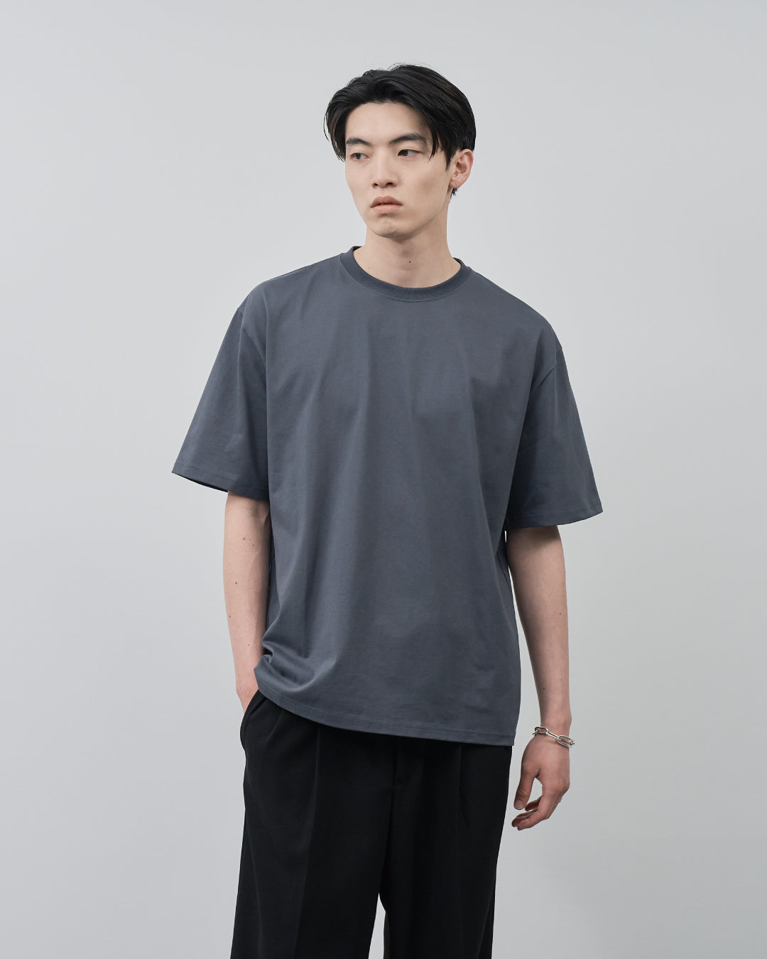 Pack S/S Tee -charcoal×navy-