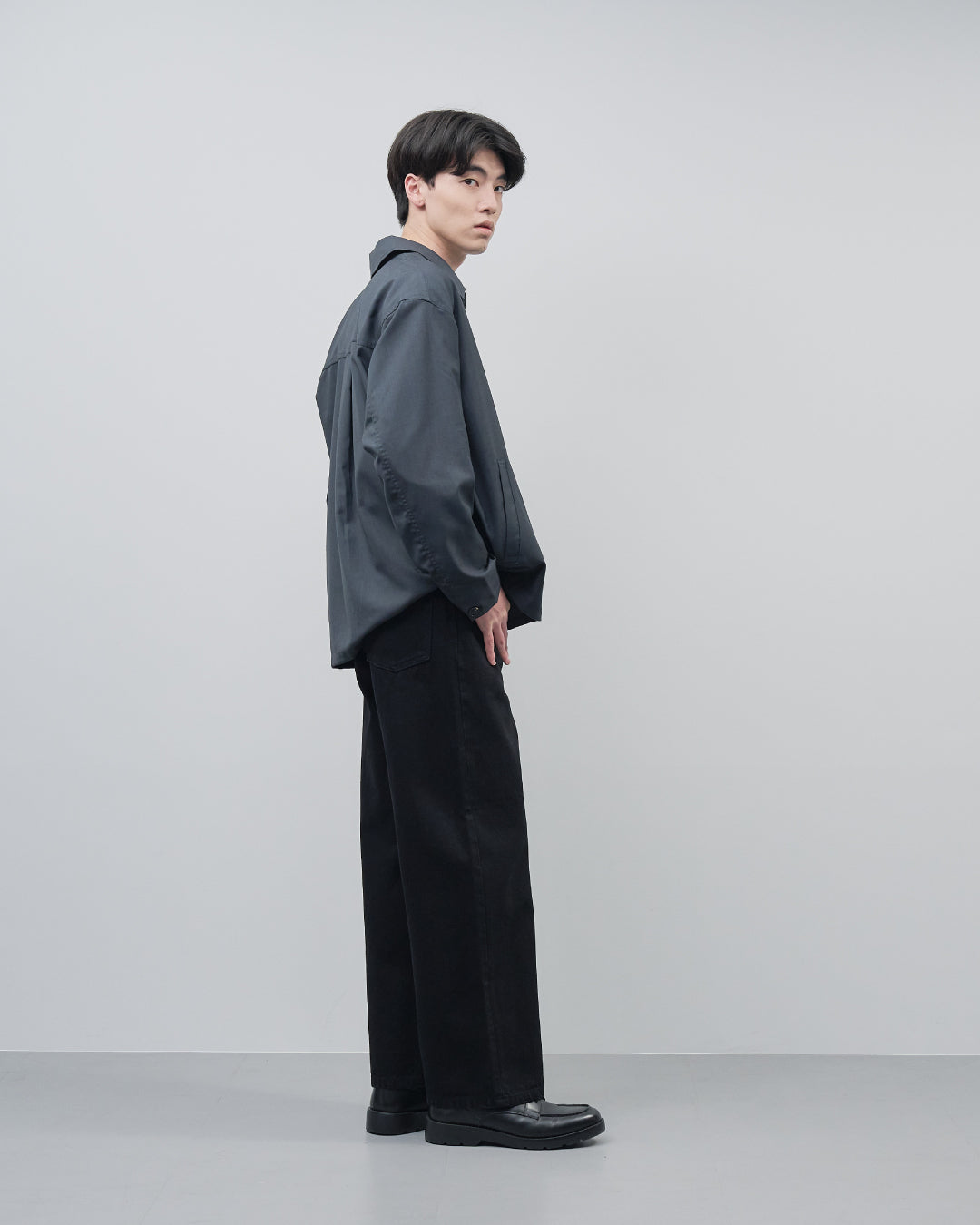 Straight Denim Pants -black-