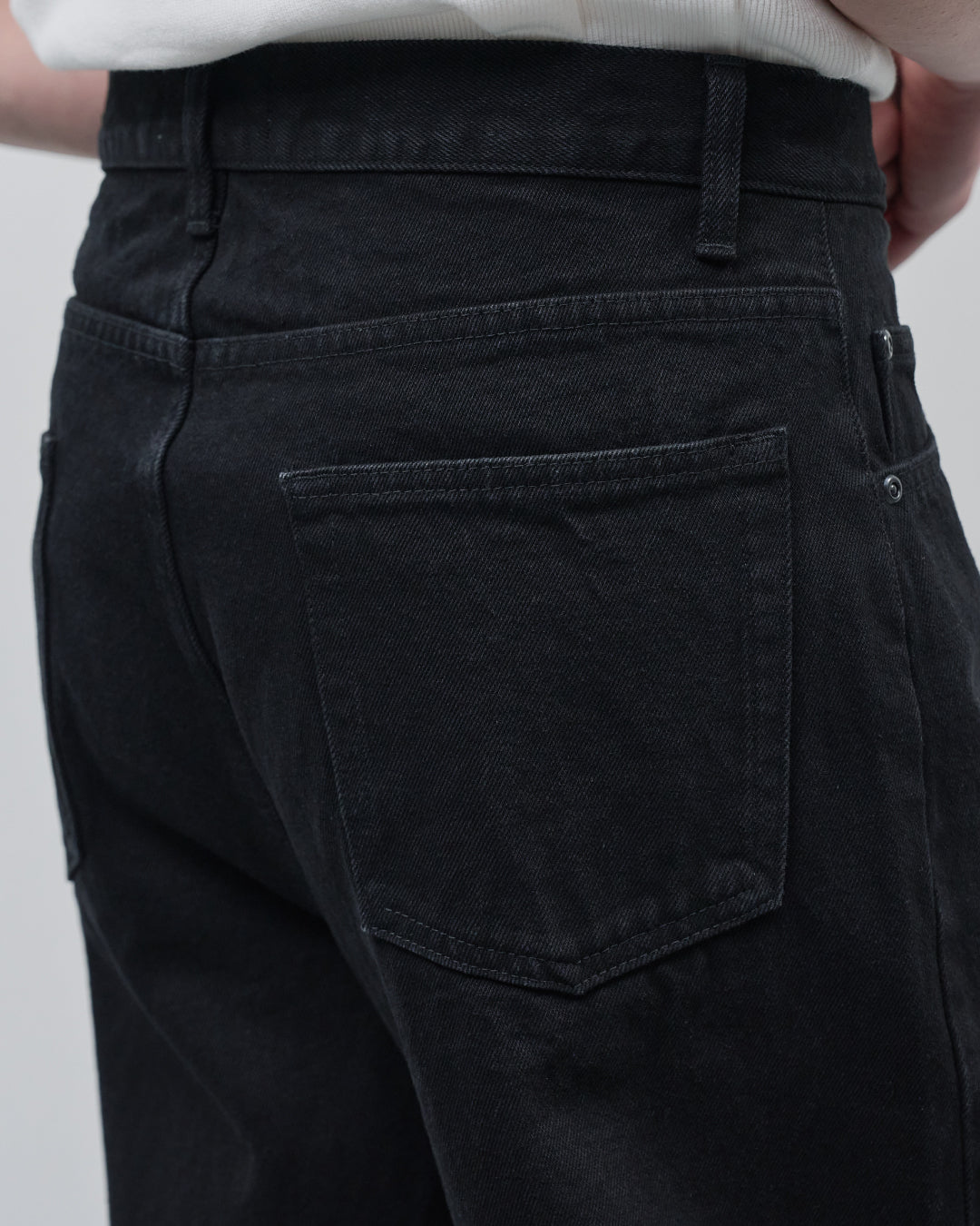 Straight Denim Pants -black-