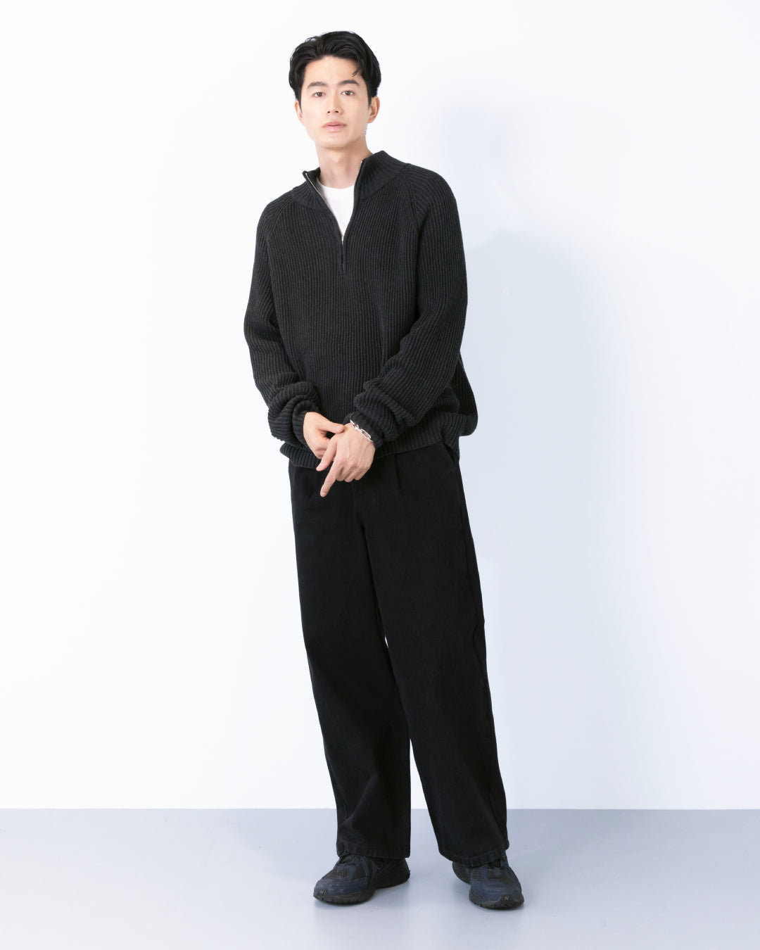 Wide Straight Denim Pants -black-