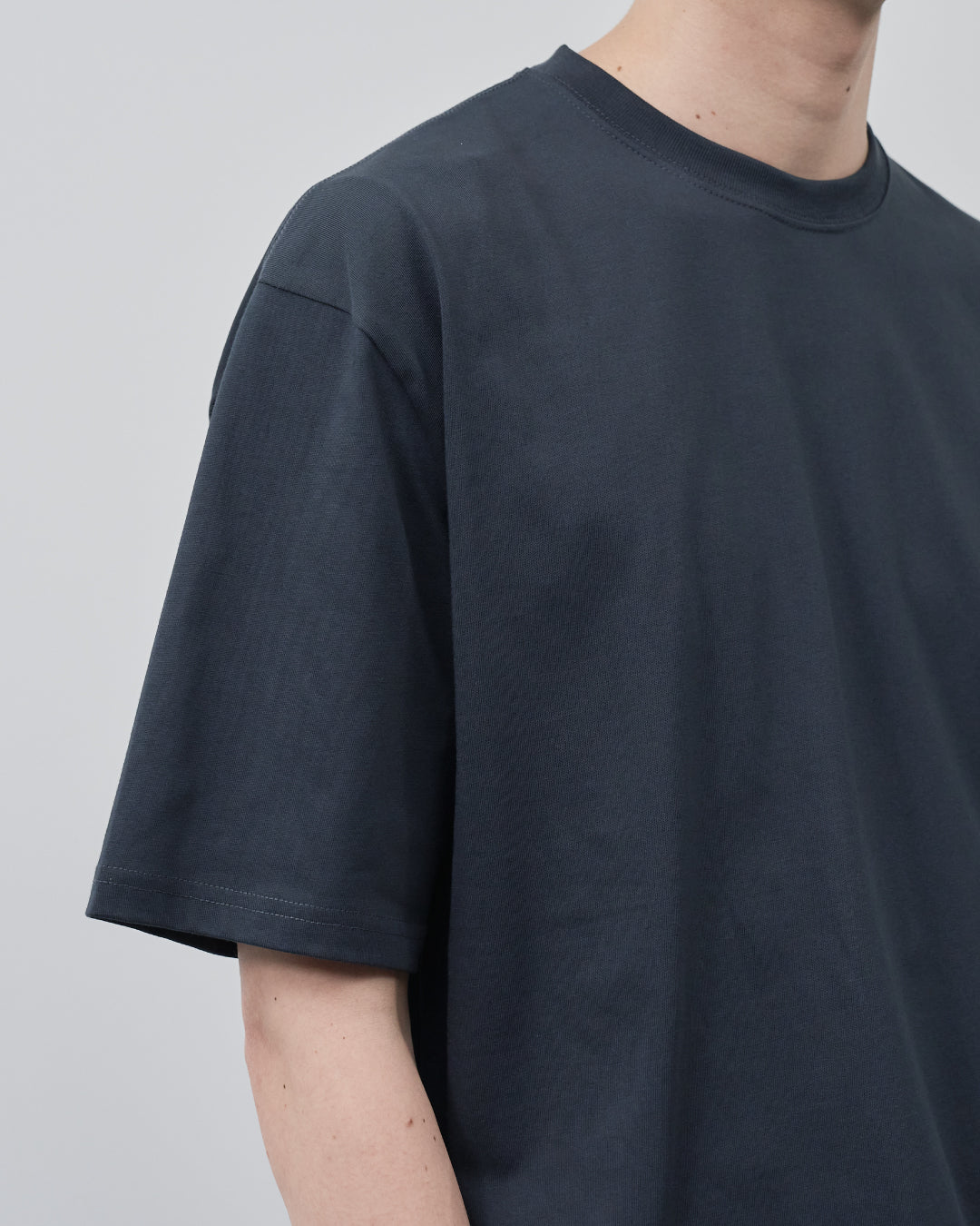 Pack S/S Tee -charcoal×navy-