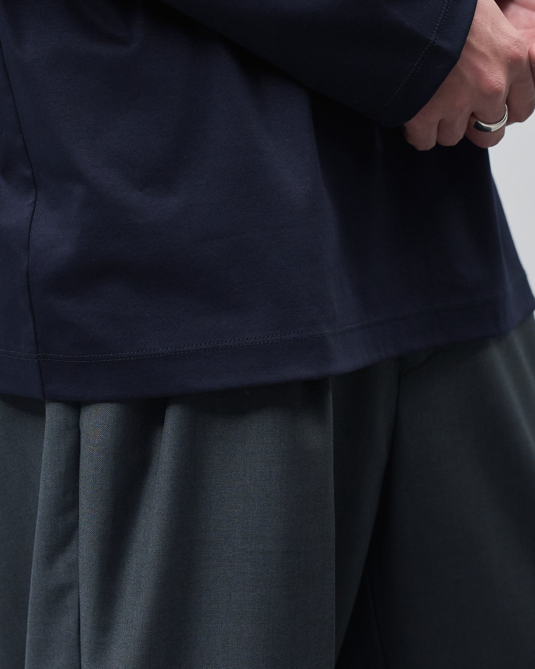 ARBINI Cotton L/S Tee -navy-