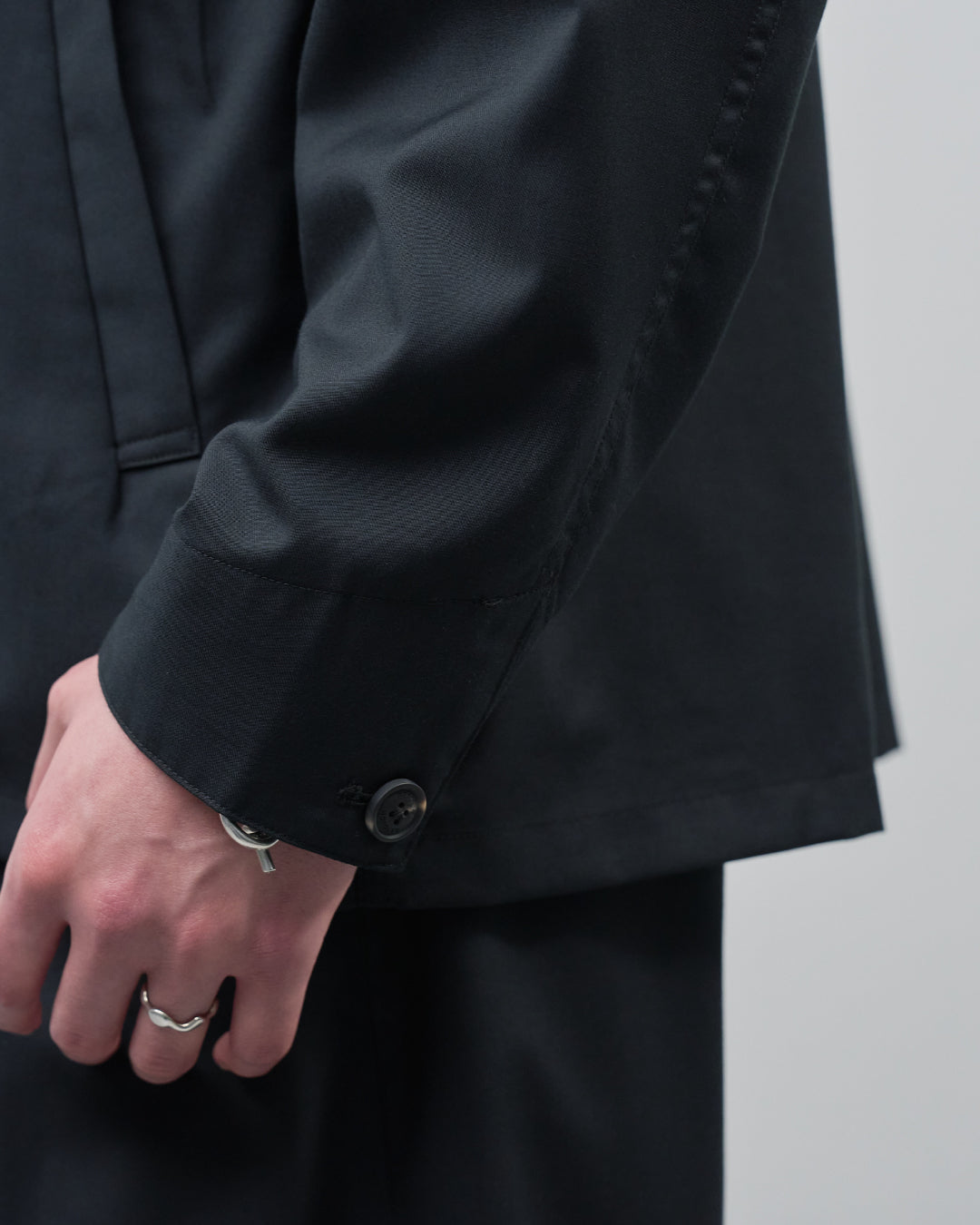 Open Collar Hidden Front Shirt Jacket -black-