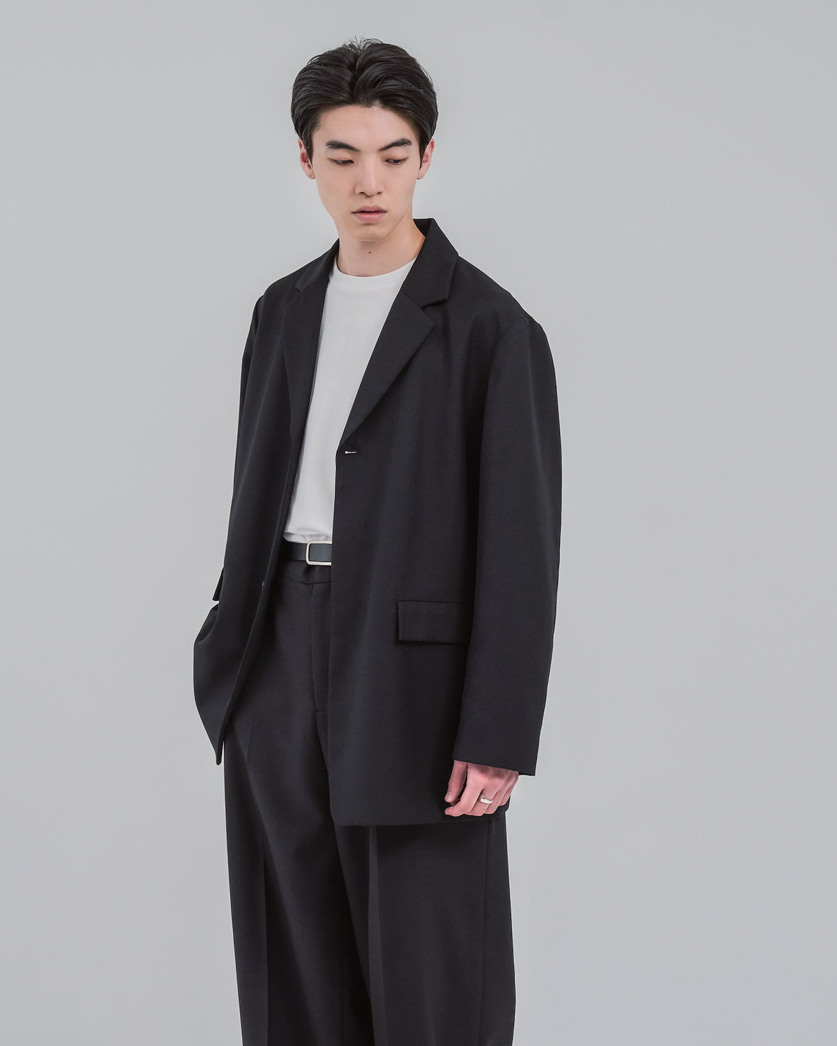 Single-Breasted Tailored Jacket -black-