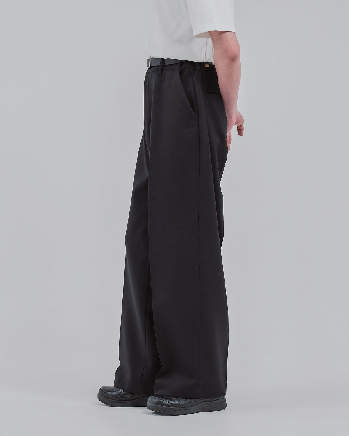 Barrel Leg Wide Slacks -black-（11）