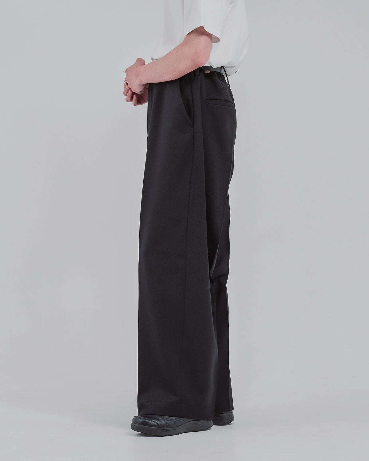 Barrel Leg Wide Slacks -black-（9）