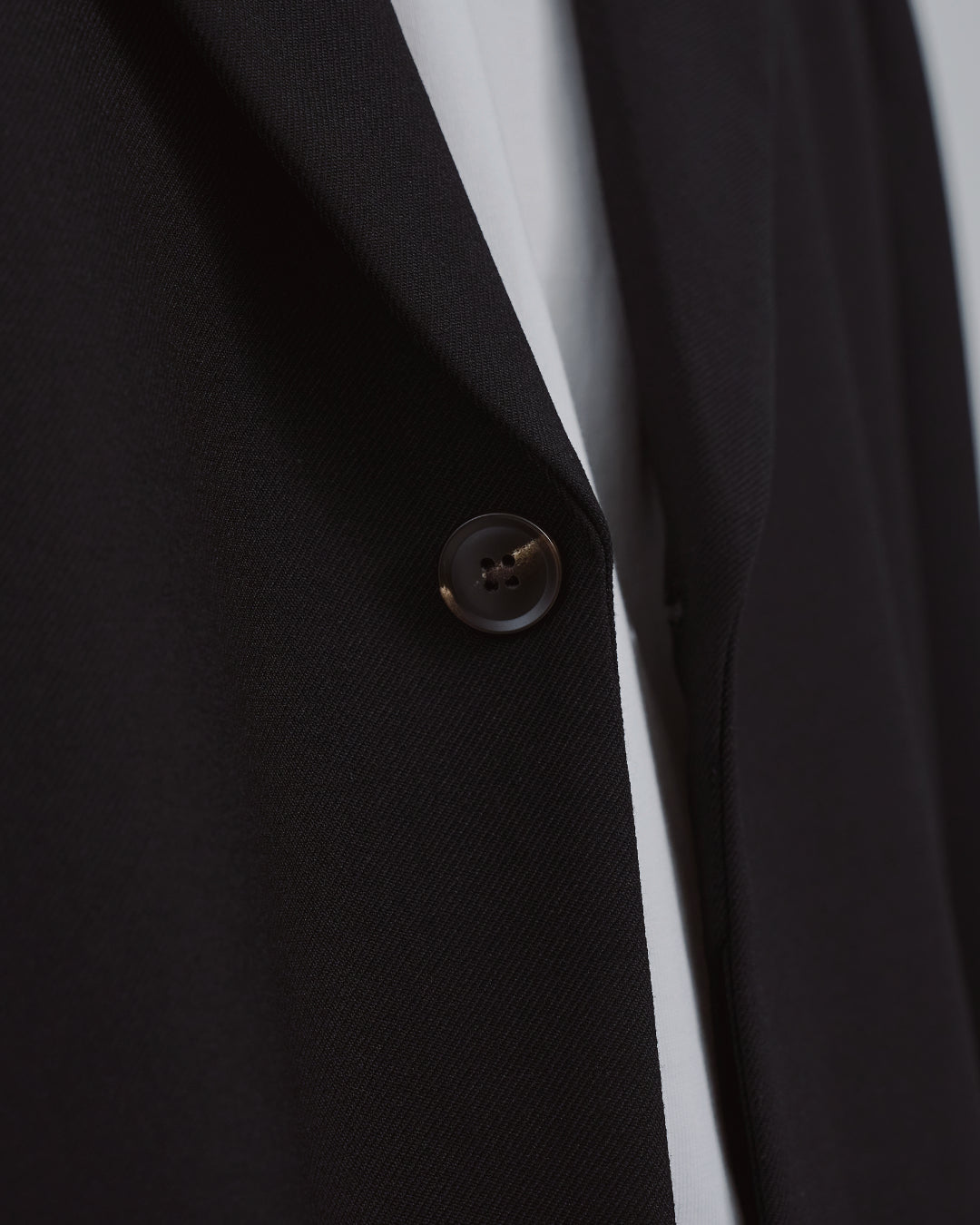 Single-Breasted Tailored Jacket -black-
