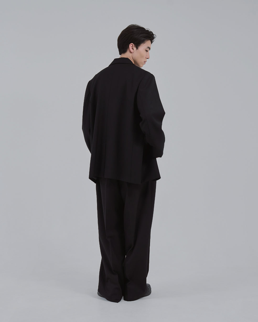 Single-Breasted Tailored Jacket -black-