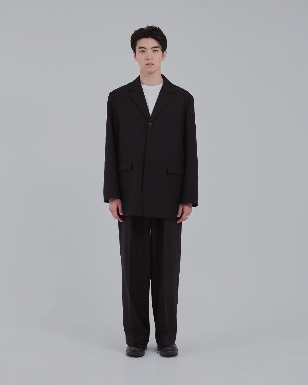 Single-Breasted Tailored Jacket -black-