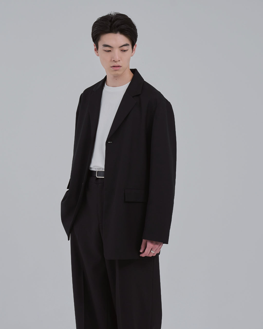 Single-Breasted Tailored Jacket -black-