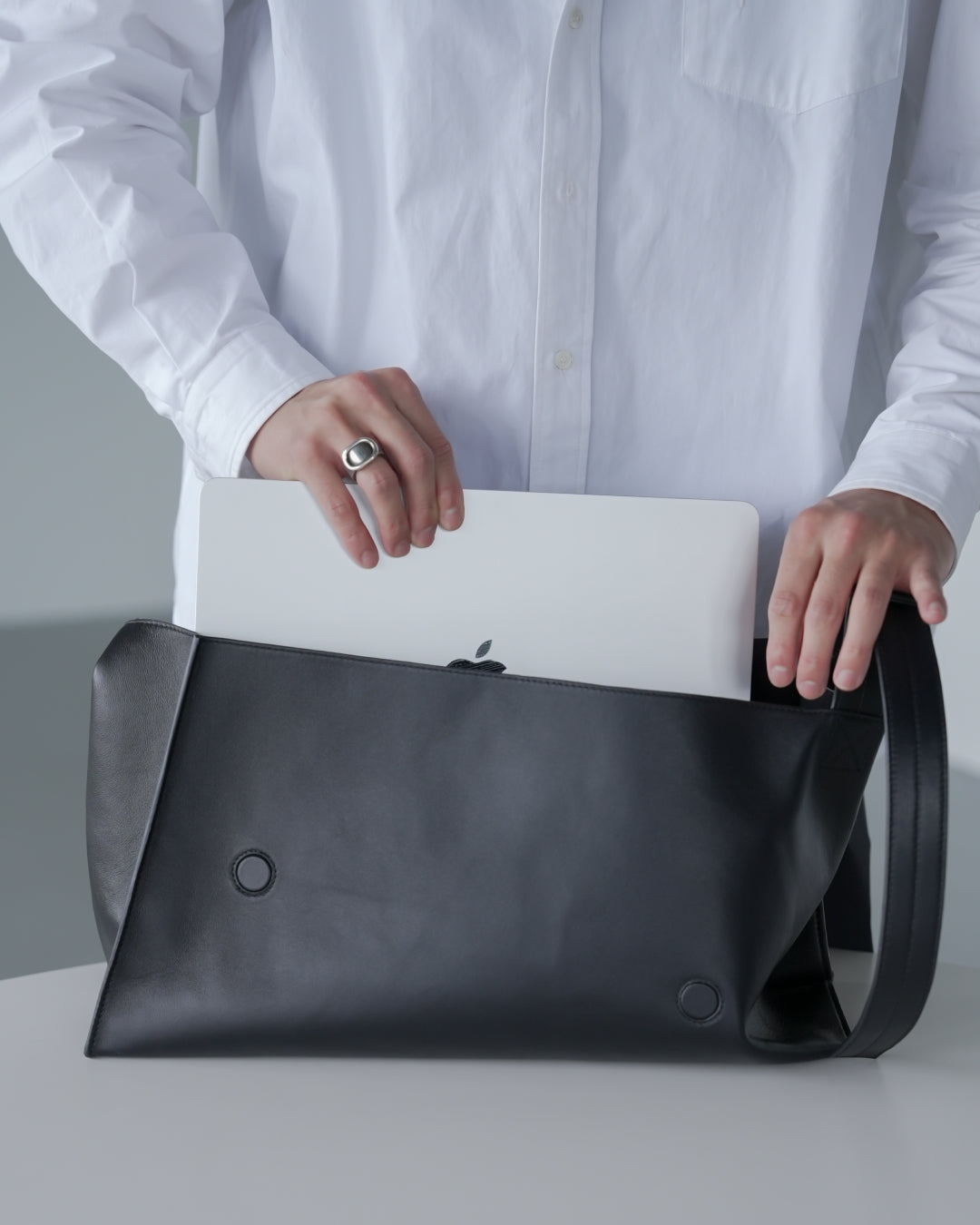 Lamb Leather Flap Shoulder Bag -black-（2）