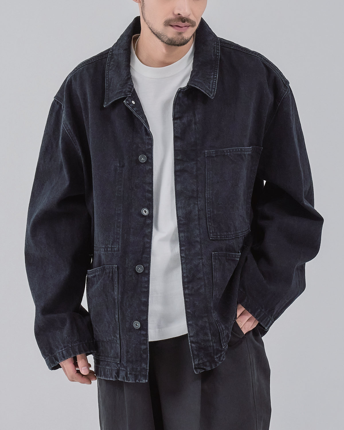 Relaxed Fit Denim Jacket -black-
