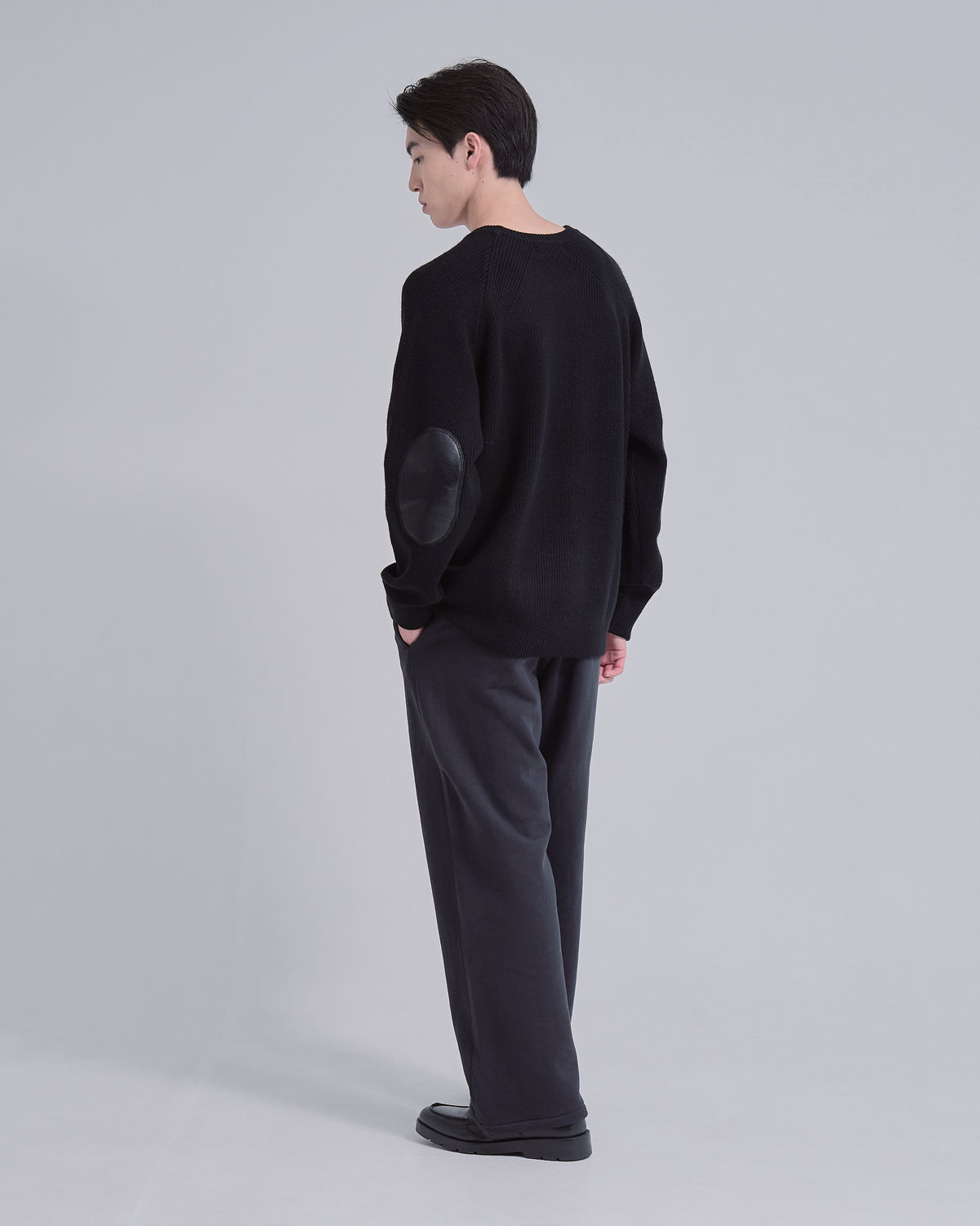 Elbow Patch Rib Crewneck Knit -black-