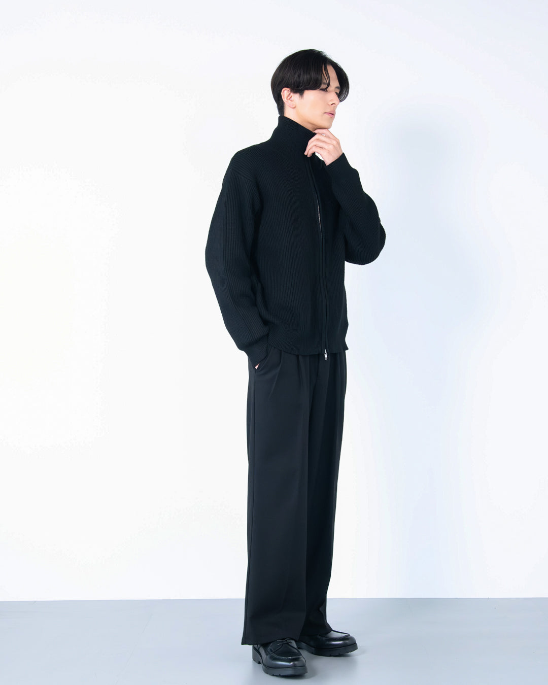 Wool Mixed Drivers Knit -black-