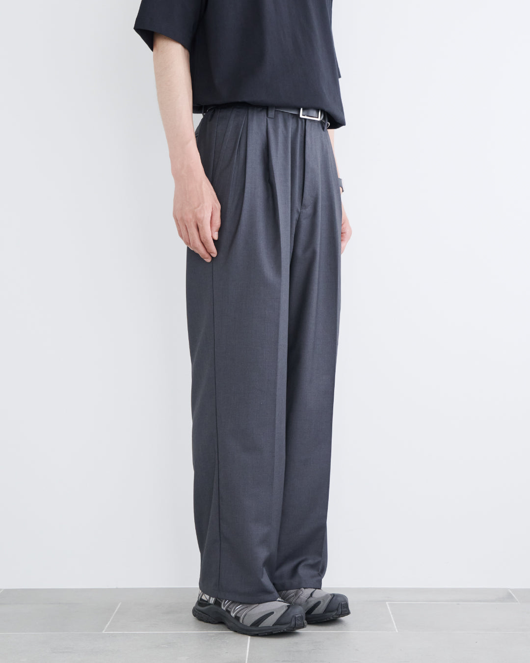 2Tuck Wide Slacks-gray-
