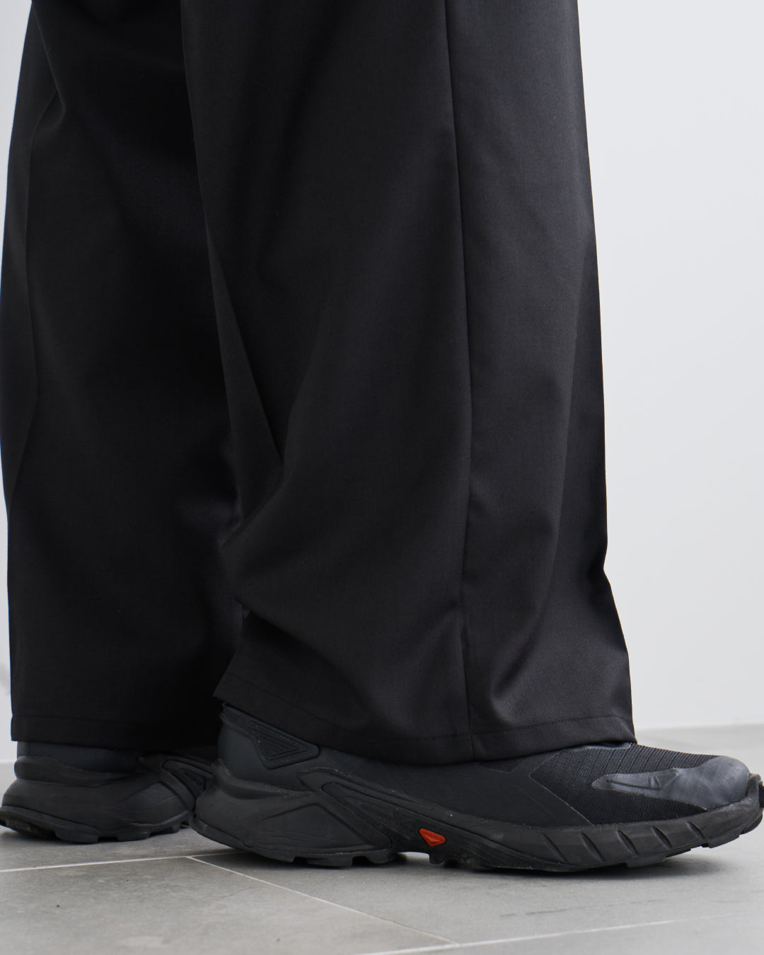 2Tuck Wide Slacks-black-