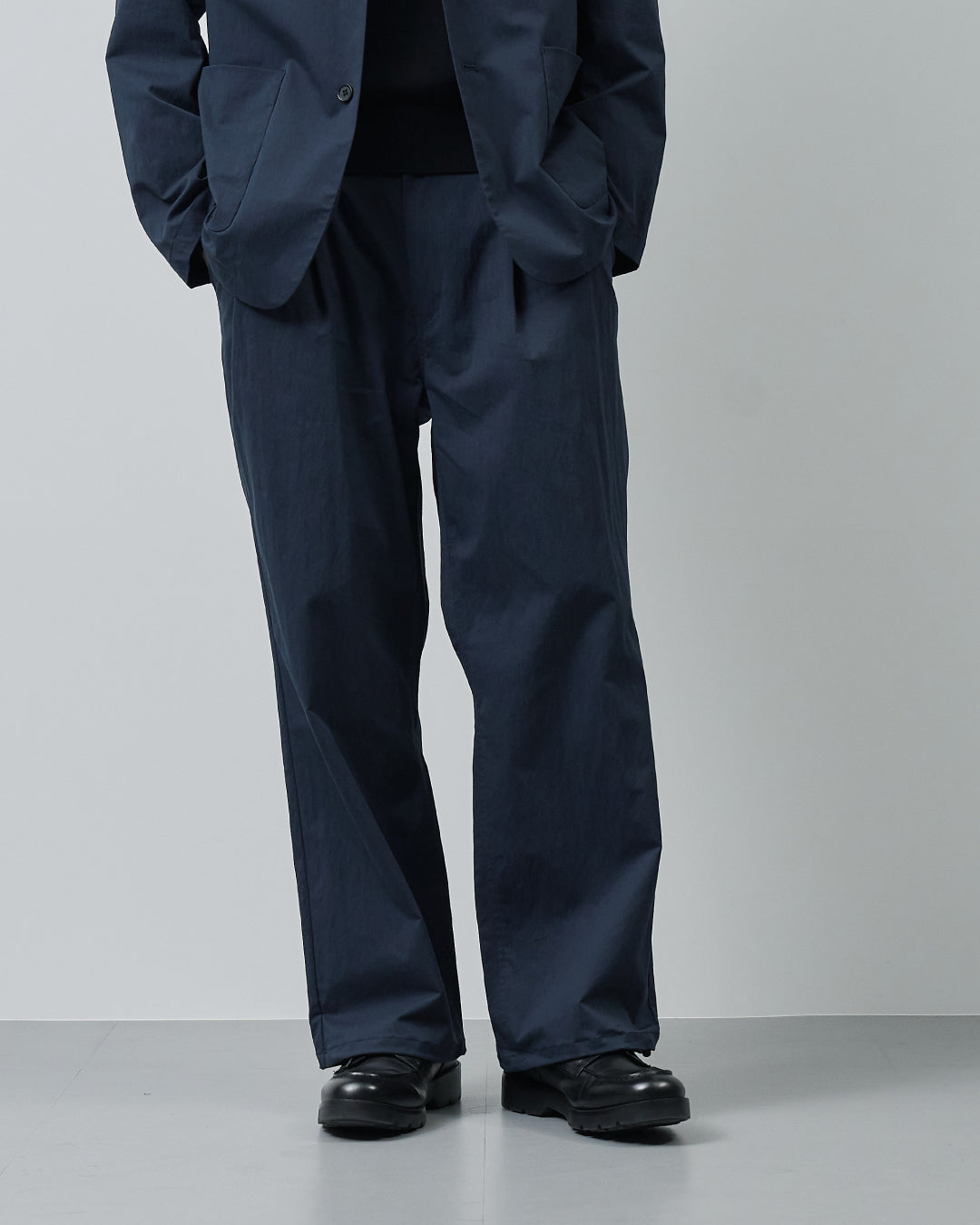 Cotton×Nylon Wide Straight Easy Slacks  -navy-