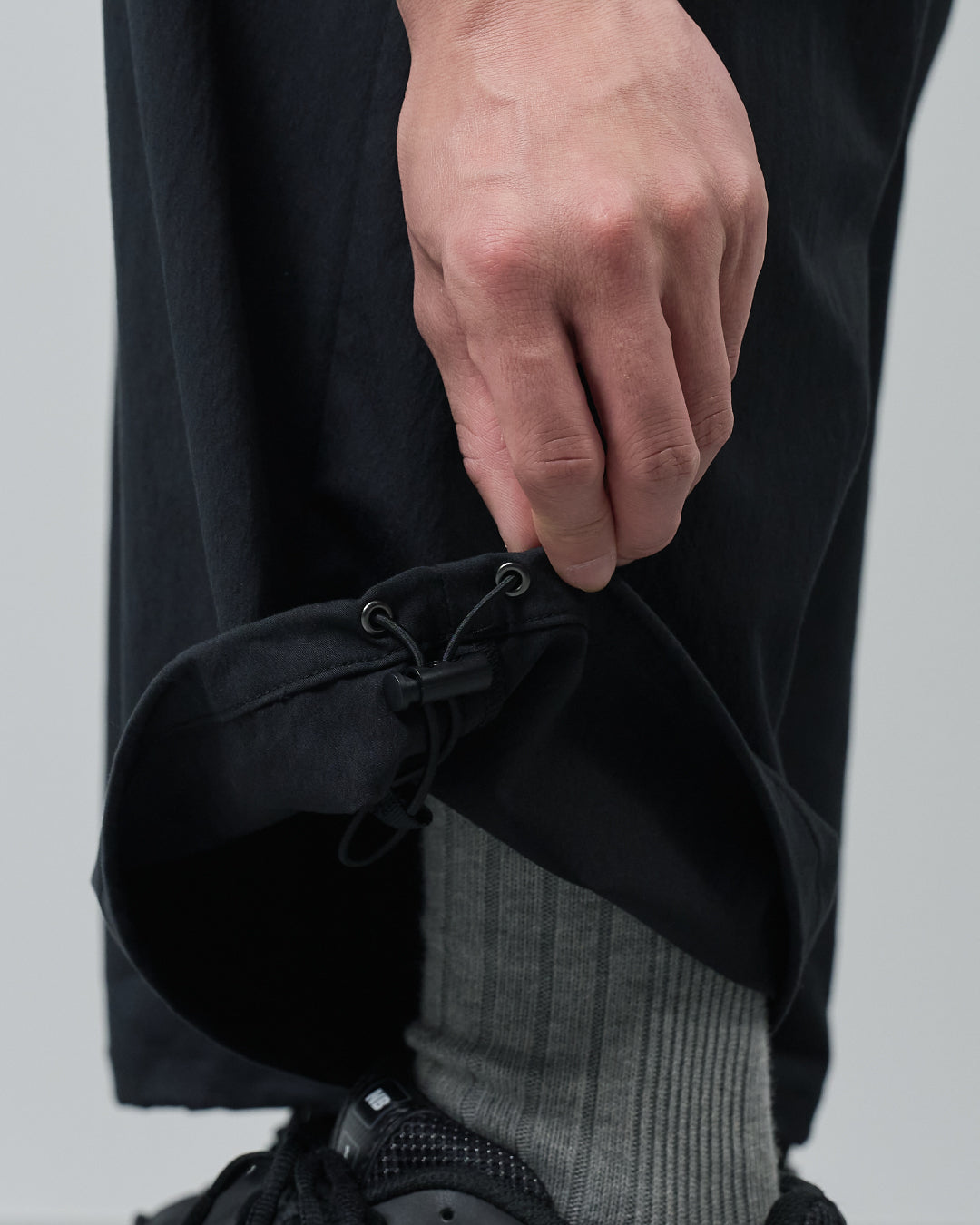 Cotton×Nylon Wide Straight Easy Slacks -black-